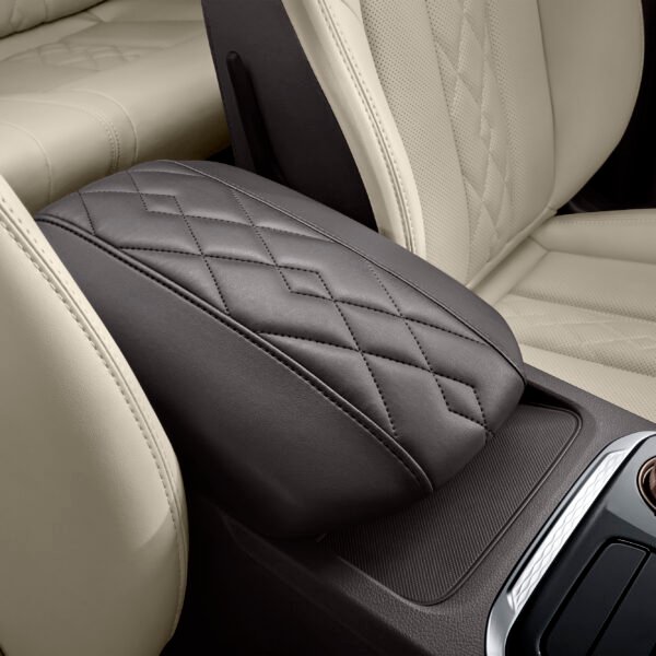 Front center armrest